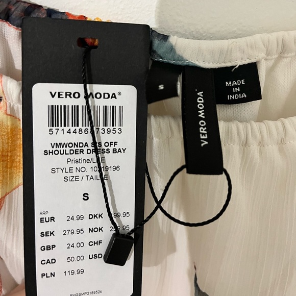 Floral Dress - Picture 3 of 3